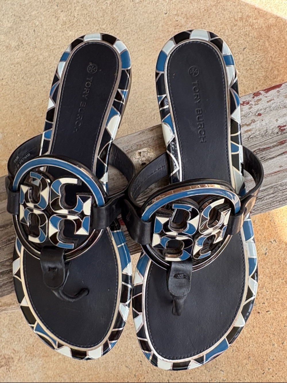 Tory Burch Miller Black and Blue Logo Thong Sandals - Picture 3 of 6